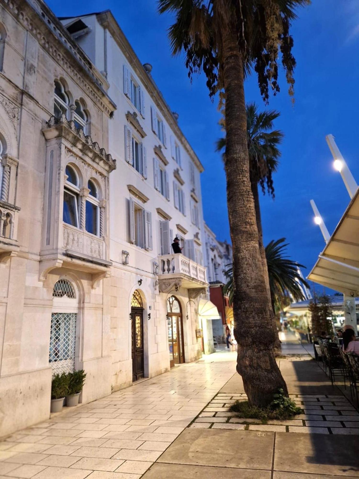 Riva Luxury Suites Split Exterior photo